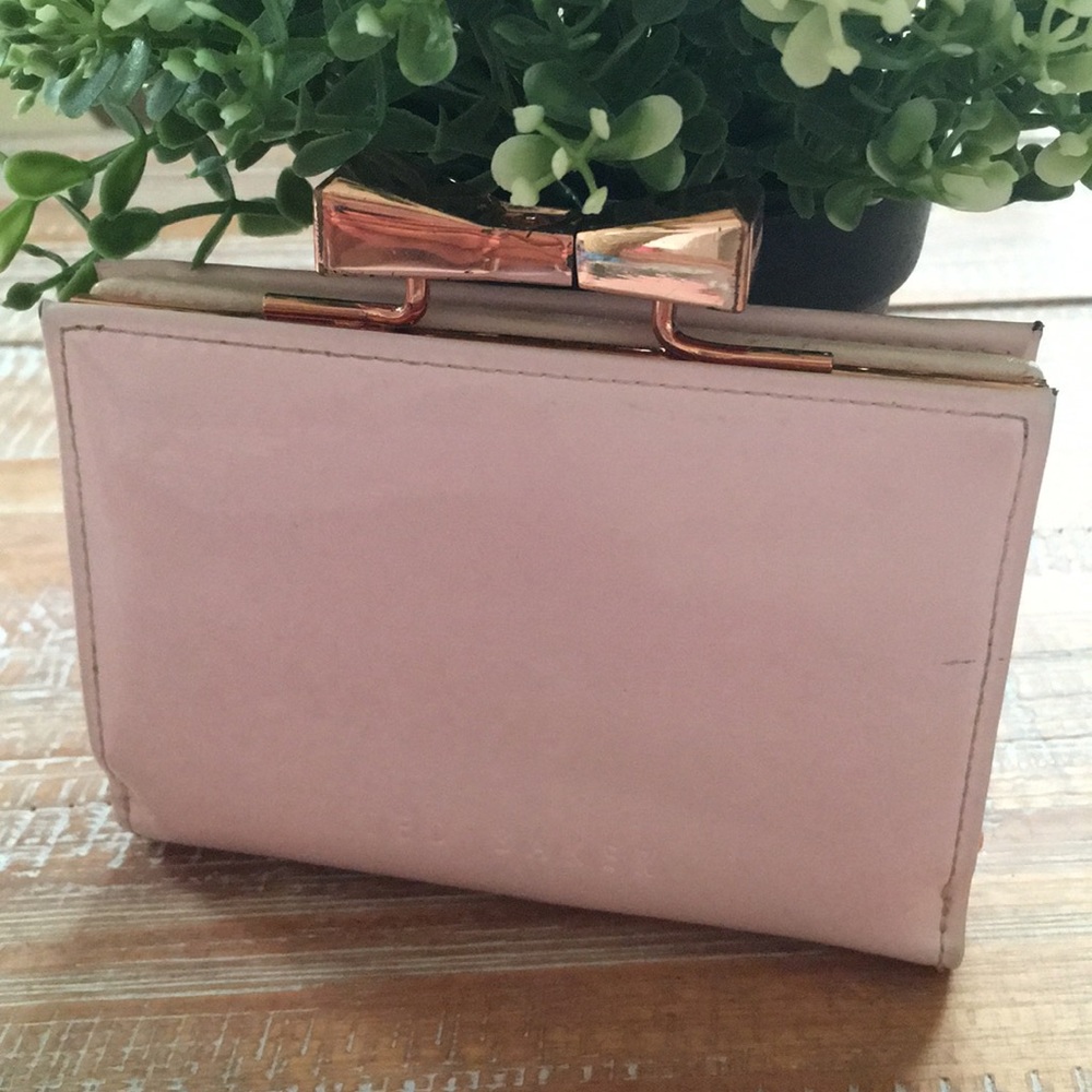 👛Authentic TED BAKER PINK/ROSE GOLD BOW WALLET👛